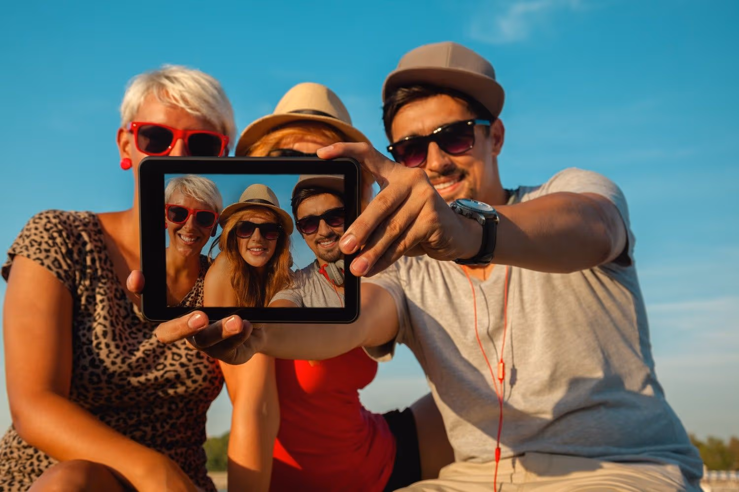 Farcaster Switches to Wallet-First Strategy to Grow Its Social App